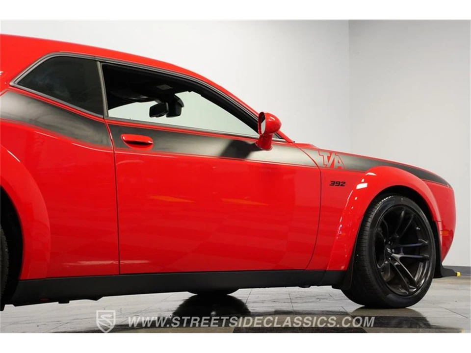 2022 Dodge Challenger 3rd Gen - Image 27 of 31