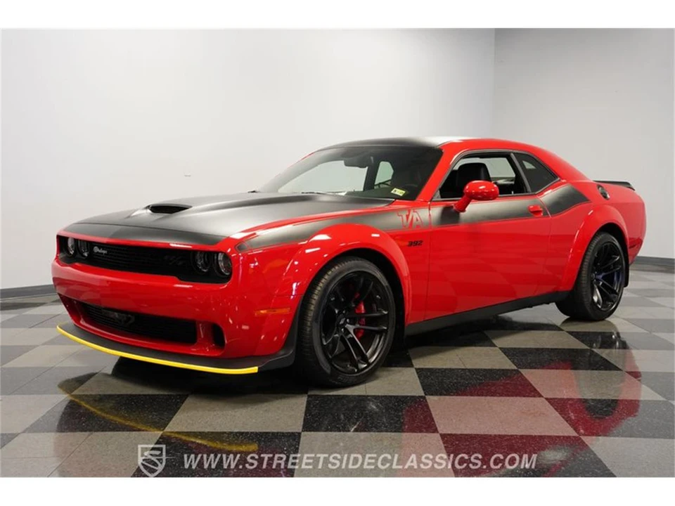 2022 Dodge Challenger 3rd Gen - Image 4 of 31