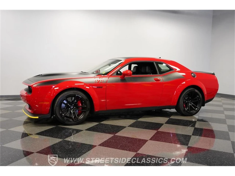 2022 Dodge Challenger 3rd Gen - Image 5 of 31