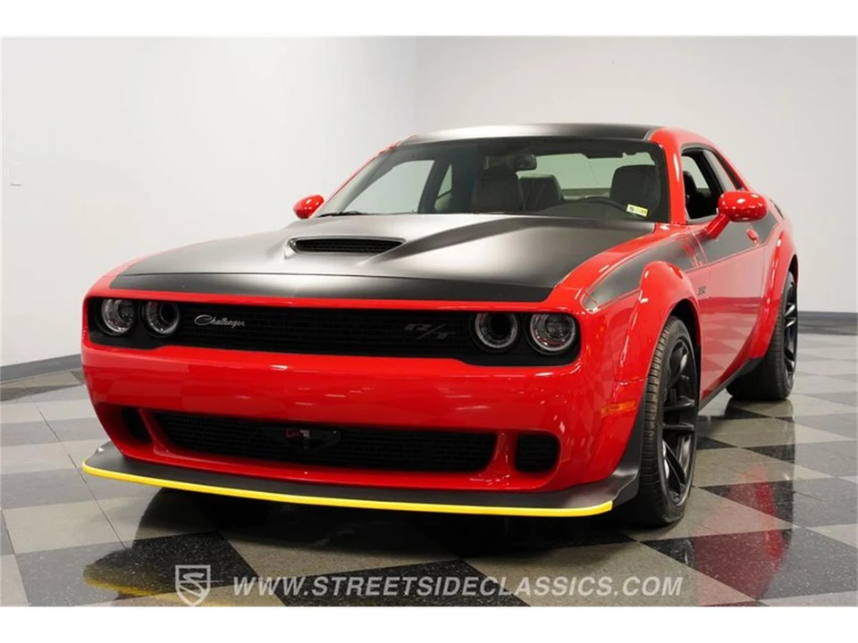 2022 Dodge Challenger 3rd Gen - Image 17 of 31