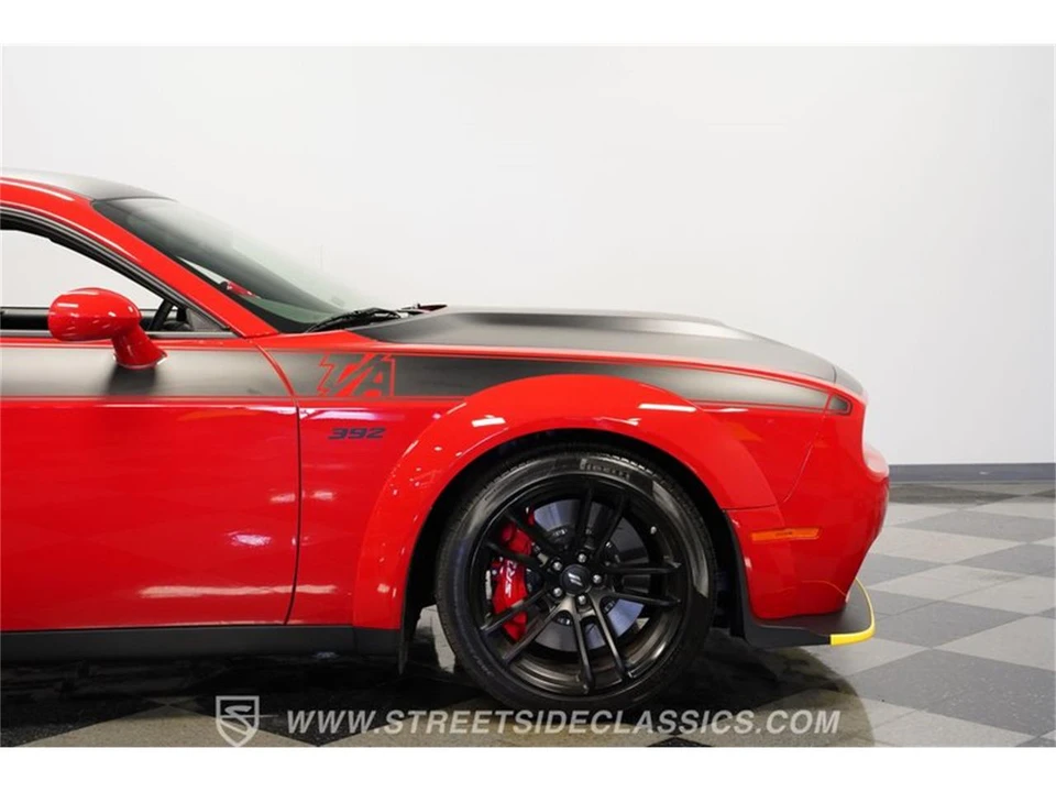 2022 Dodge Challenger 3rd Gen - Image 29 of 31