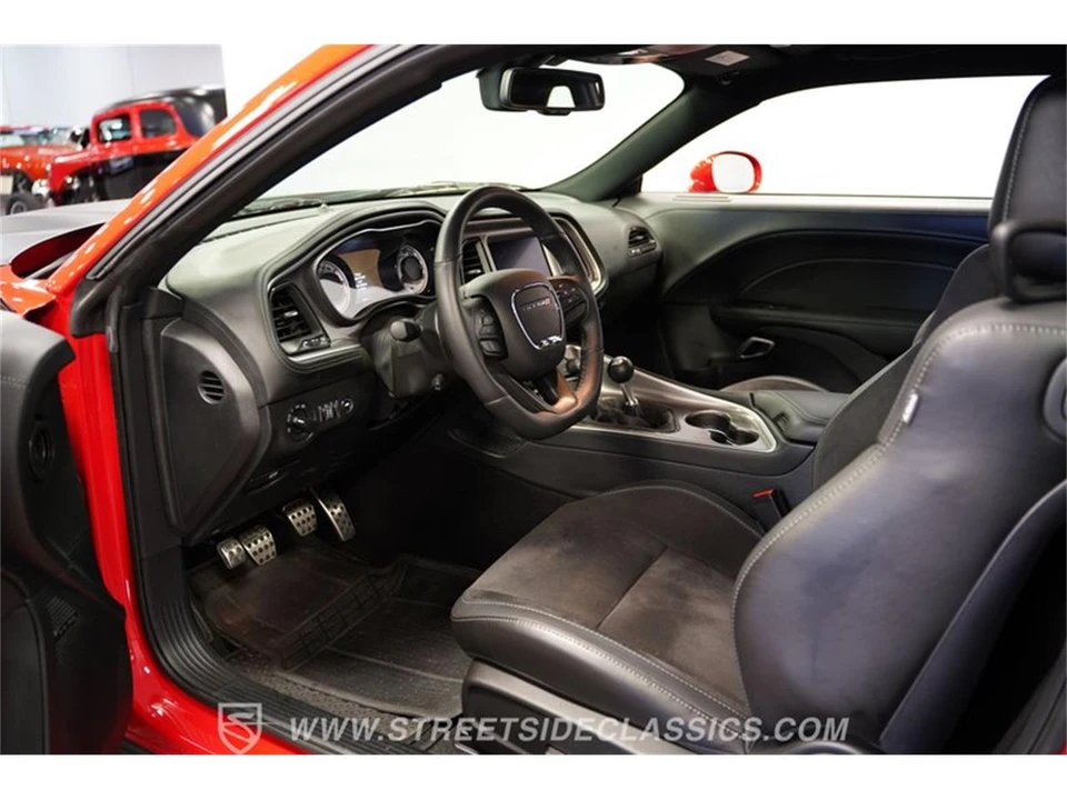 2022 Dodge Challenger 3rd Gen - Image 2 of 31