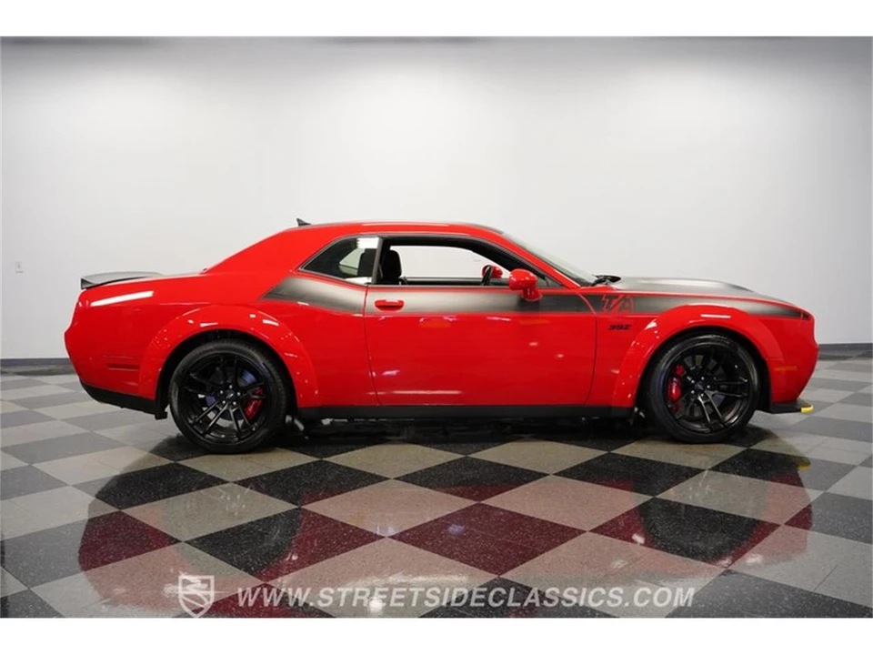2022 Dodge Challenger 3rd Gen - Image 13 of 31