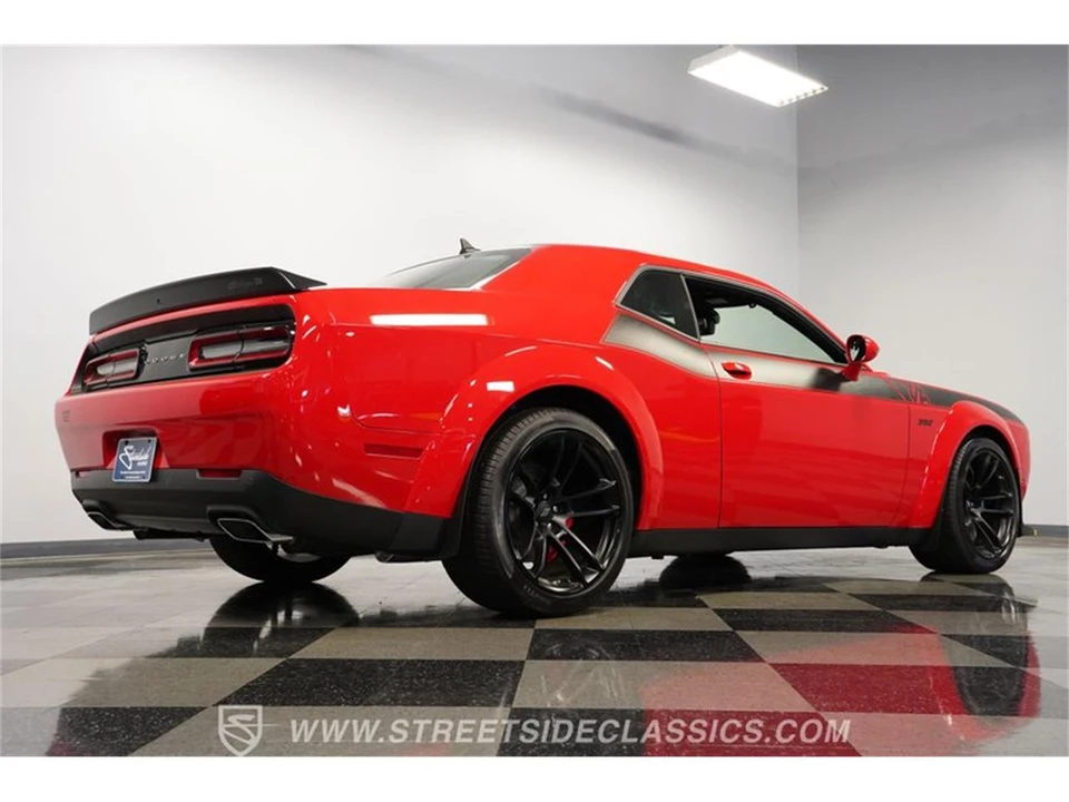 2022 Dodge Challenger 3rd Gen - Image 26 of 31