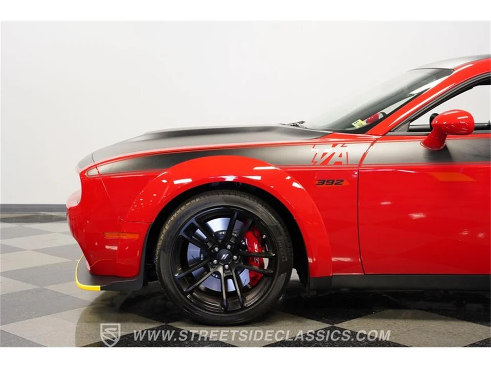 2022 Dodge Challenger 3rd Gen - Image 22 of 31