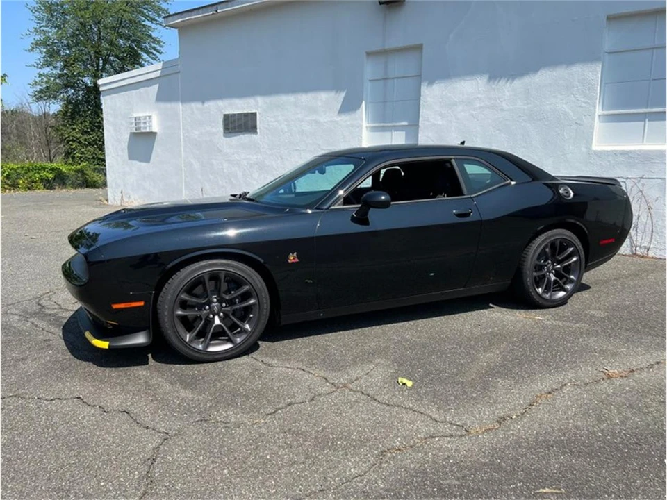 2022 Dodge Challenger 3rd Gen - Image 4 of 31