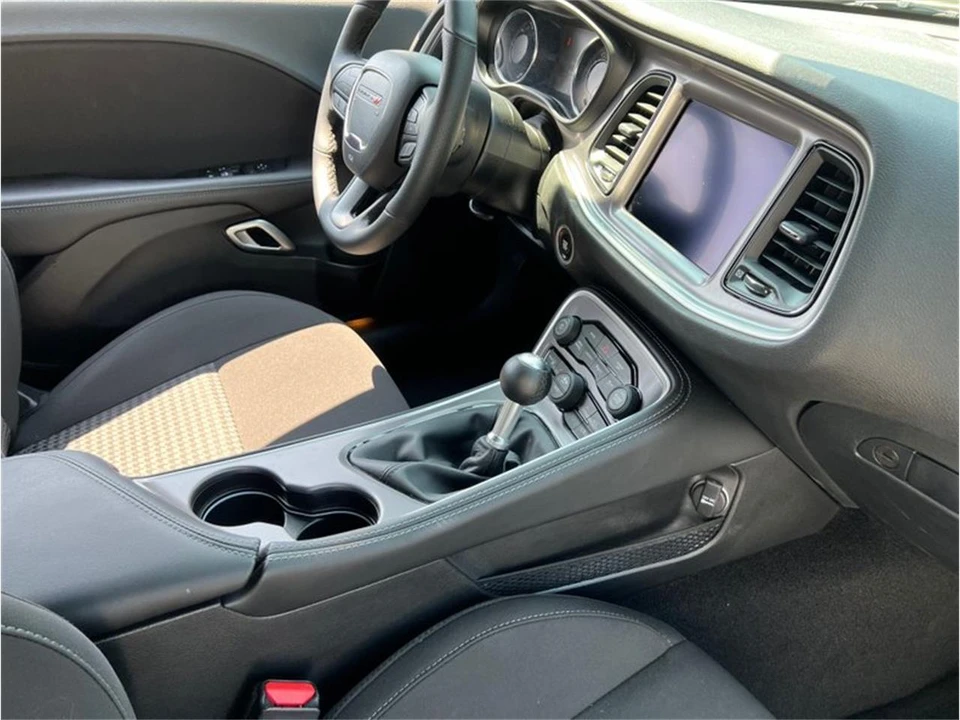 2022 Dodge Challenger 3rd Gen - Image 20 of 31