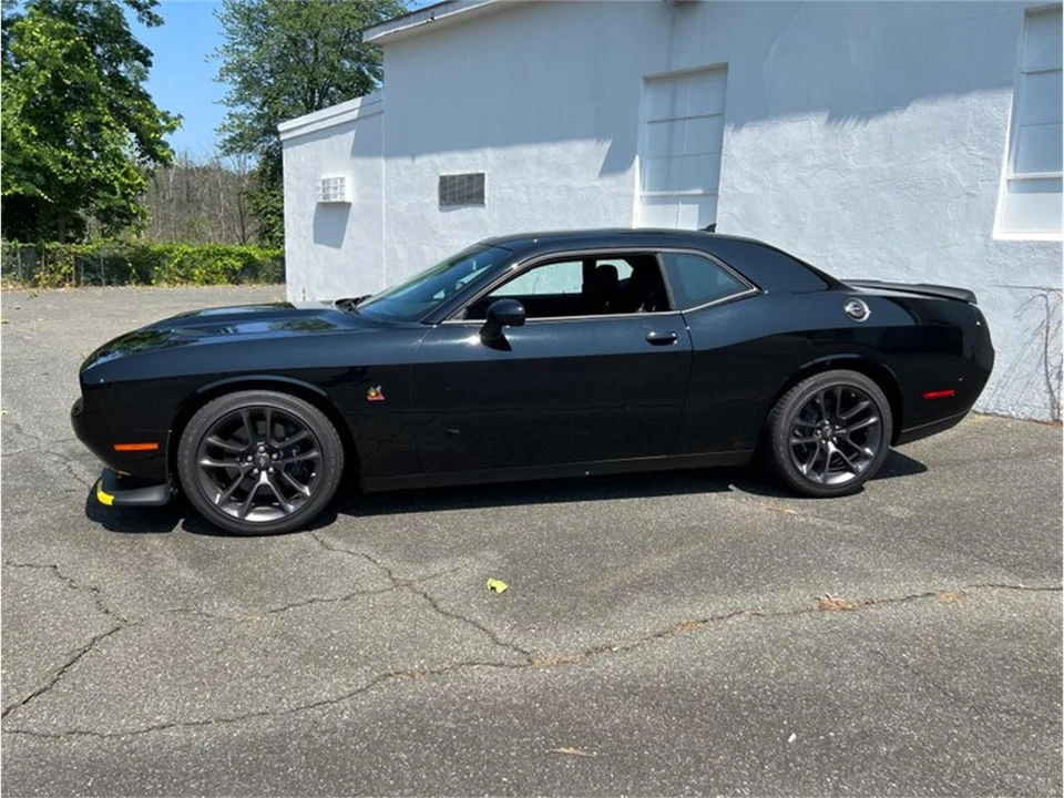 2022 Dodge Challenger 3rd Gen - Image 5 of 31