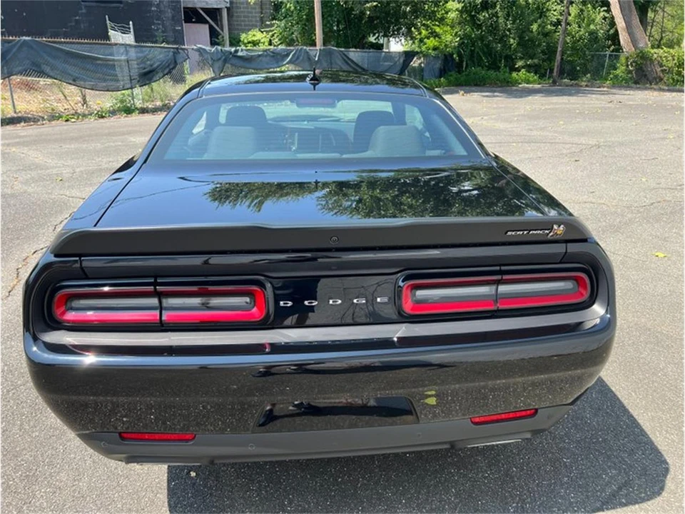 2022 Dodge Challenger 3rd Gen - Image 11 of 31