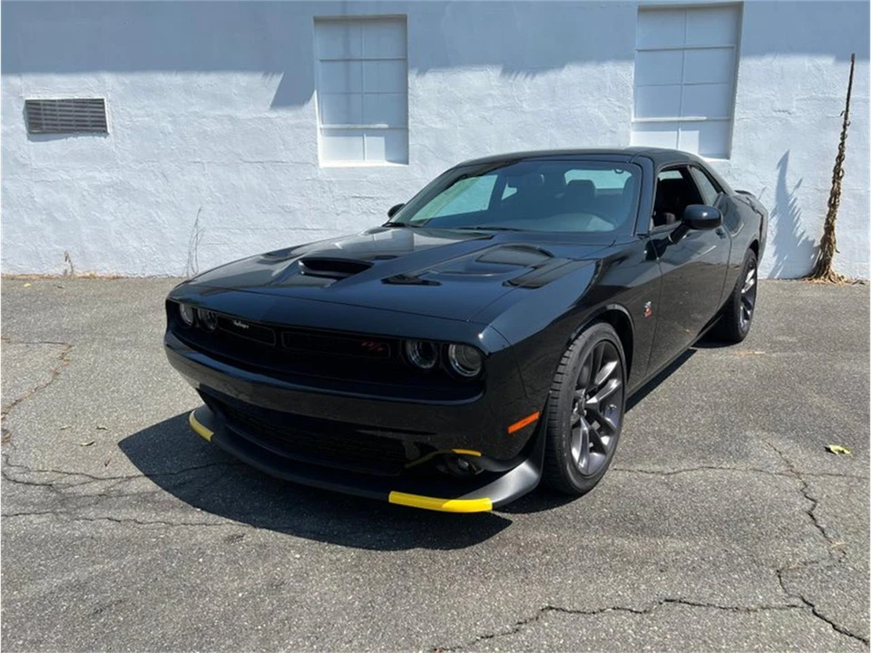 2022 Dodge Challenger 3rd Gen - Image 2 of 31