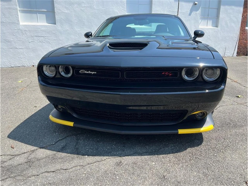 2022 Dodge Challenger 3rd Gen - Image 3 of 31