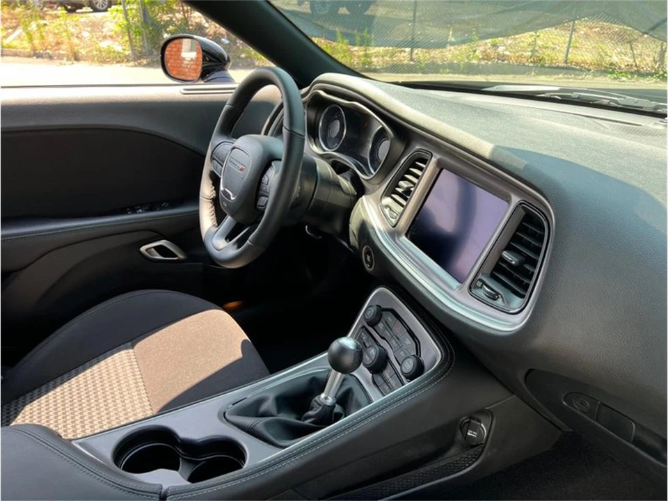 2022 Dodge Challenger 3rd Gen - Image 21 of 31