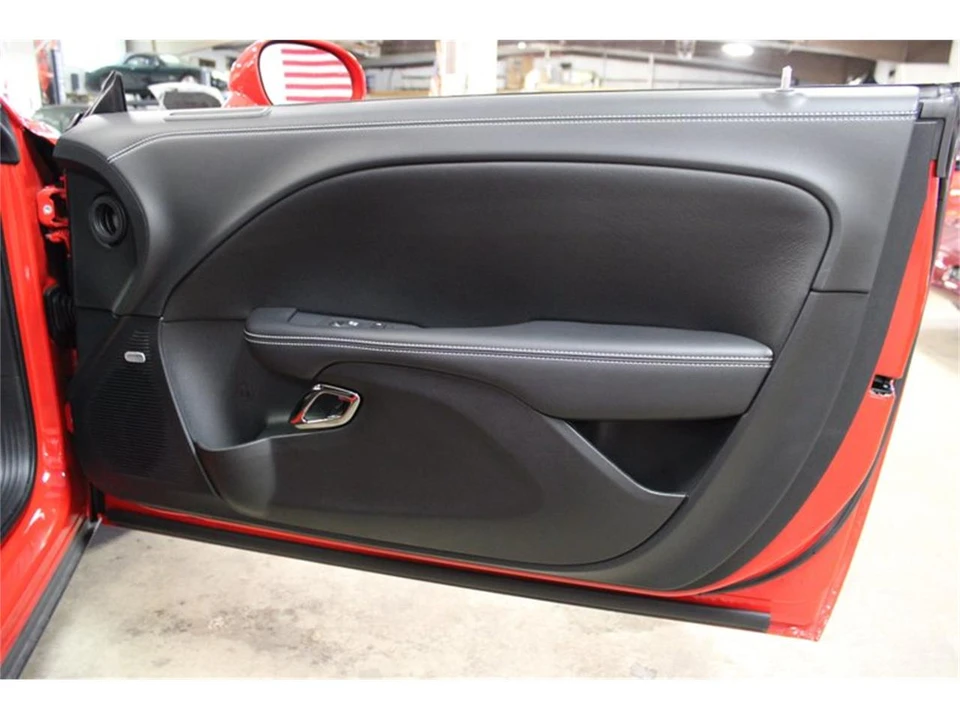 2022 Dodge Challenger 3rd Gen - Image 25 of 31