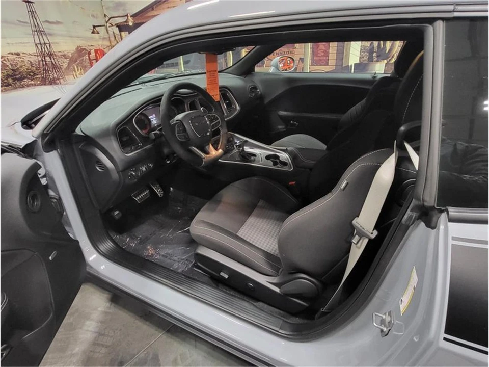 2022 Dodge Challenger 3rd Gen - Image 23 of 31
