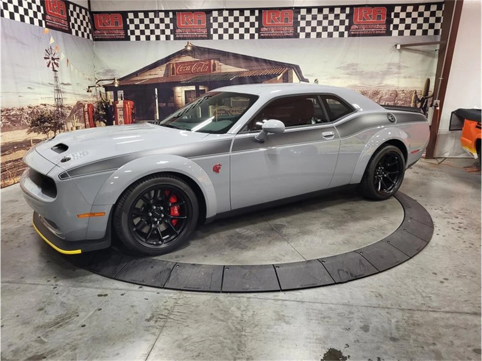 2022 Dodge Challenger 3rd Gen - Image 2 of 31