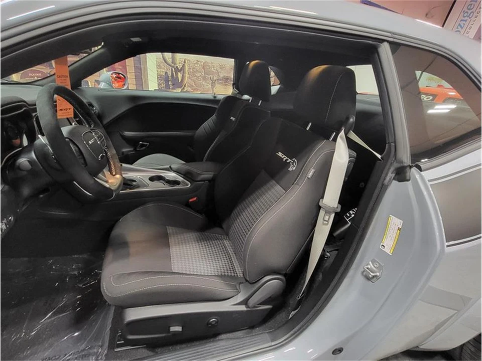 2022 Dodge Challenger 3rd Gen - Image 24 of 31