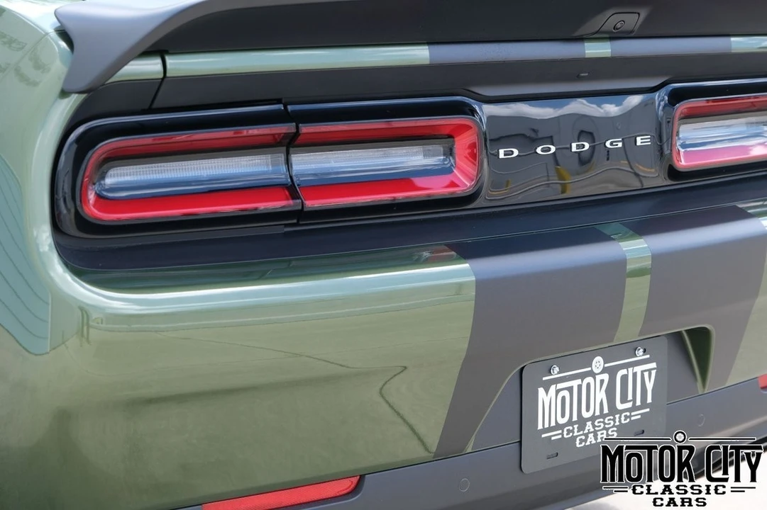 2022 Dodge Challenger SRT Hellcat 3rd Gen - Image 14 of 21