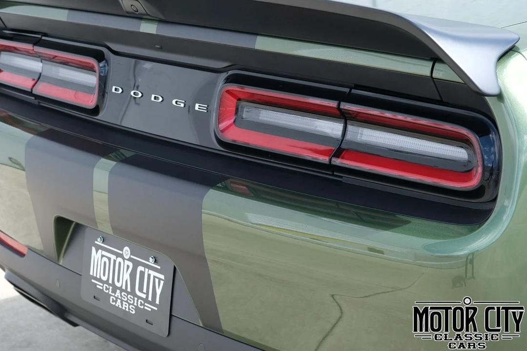 2022 Dodge Challenger SRT Hellcat 3rd Gen - Image 13 of 21