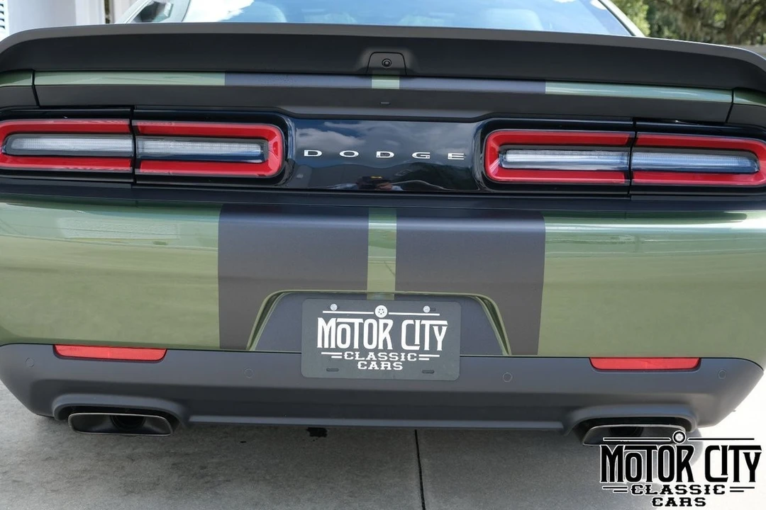 2022 Dodge Challenger SRT Hellcat 3rd Gen - Image 15 of 21