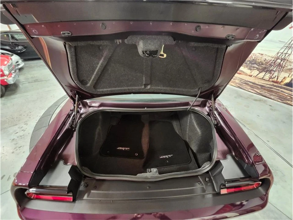 2022 Dodge Challenger 3rd Gen - Image 27 of 31