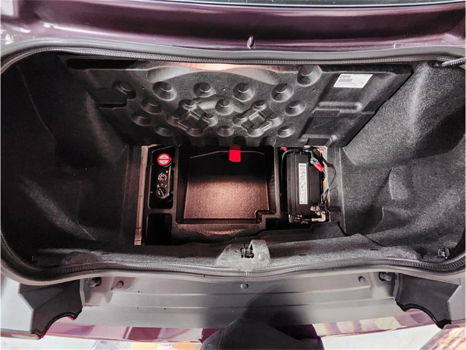 2022 Dodge Challenger 3rd Gen - Image 28 of 31