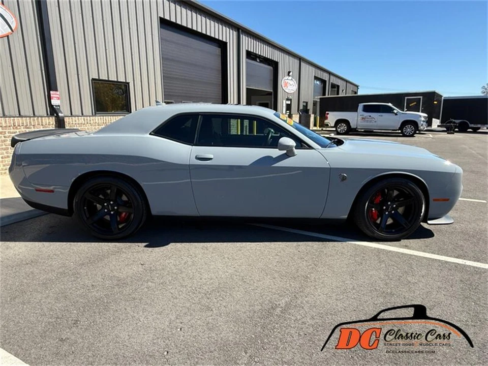 2022 Dodge Challenger 3rd Gen - Image 12 of 31