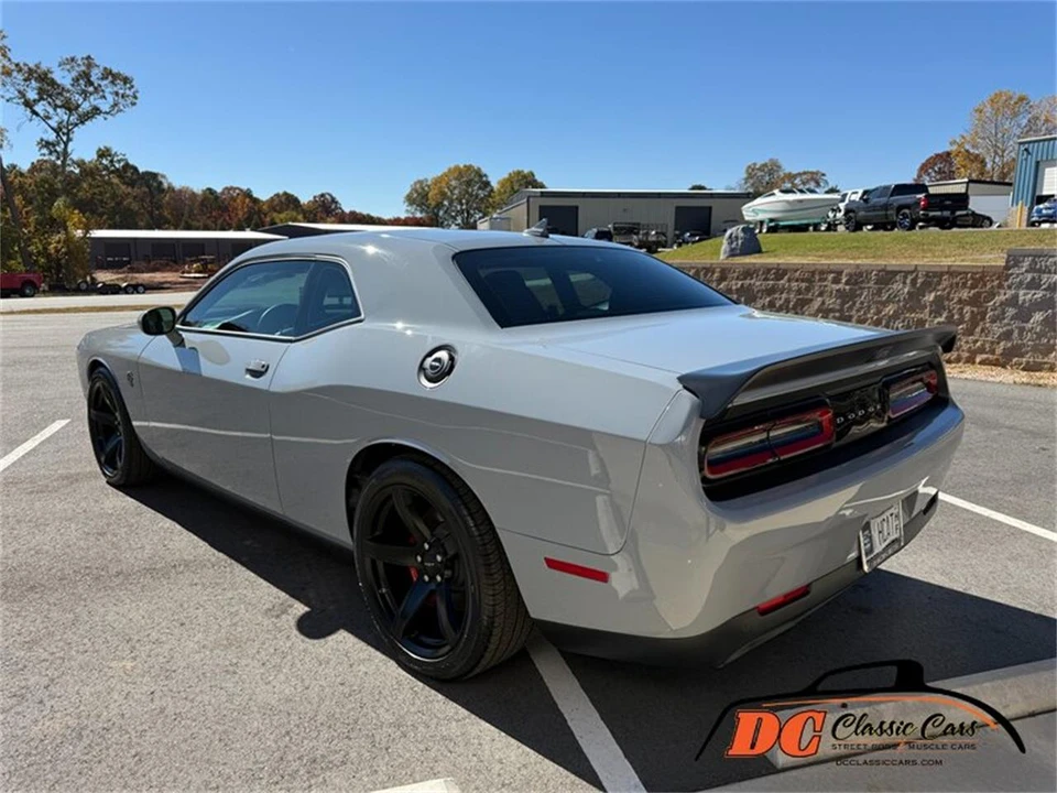 2022 Dodge Challenger 3rd Gen - Image 9 of 31