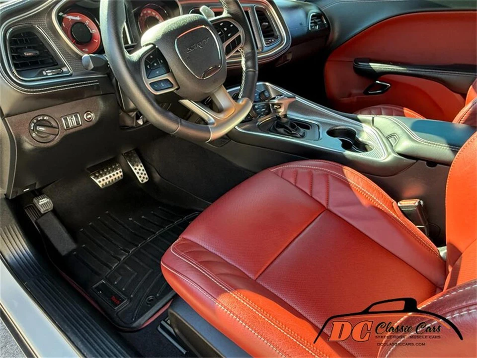 2022 Dodge Challenger 3rd Gen - Image 15 of 31