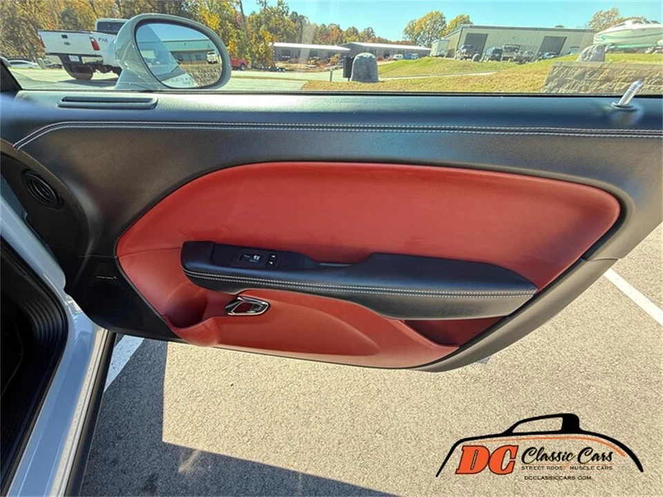 2022 Dodge Challenger 3rd Gen - Image 19 of 31