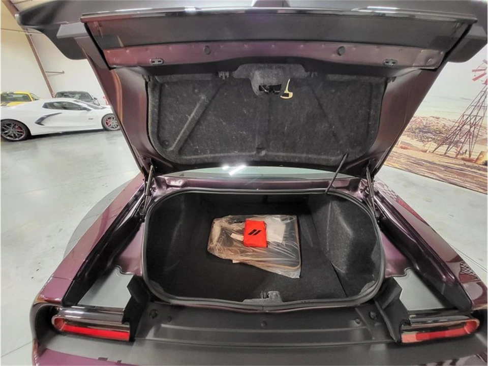 2022 Dodge Challenger 3rd Gen - Image 28 of 31