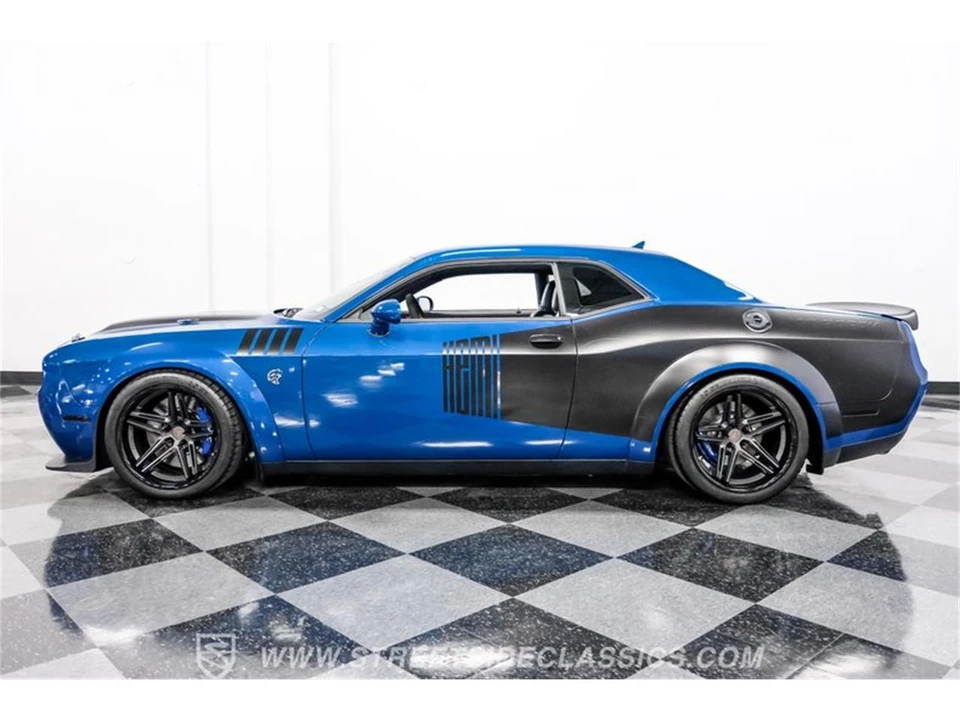 2022 Dodge Challenger 3rd Gen - Image 2 of 31
