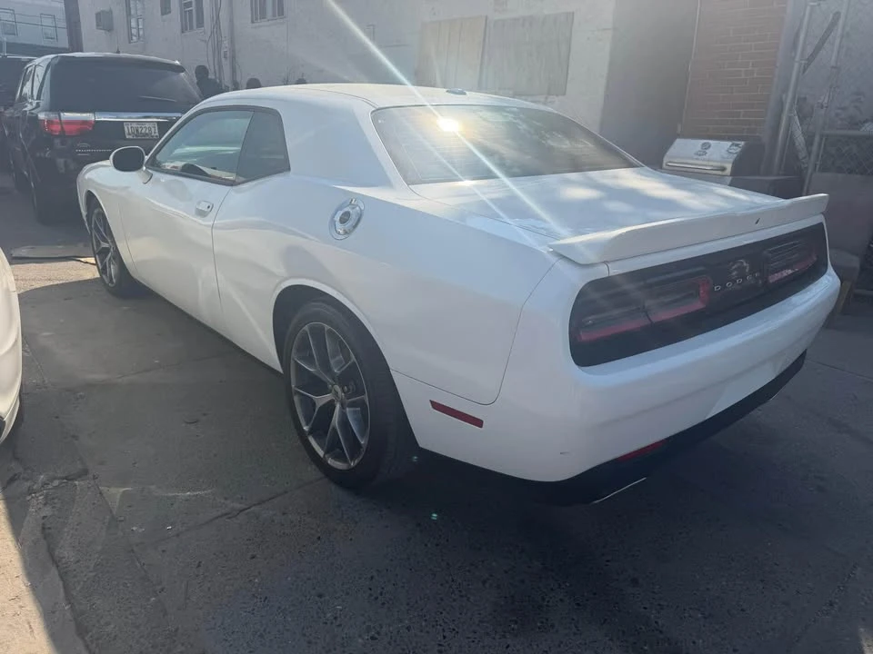 2022 Dodge Challenger SRT8 & 392 3rd Gen - Image 9 of 9