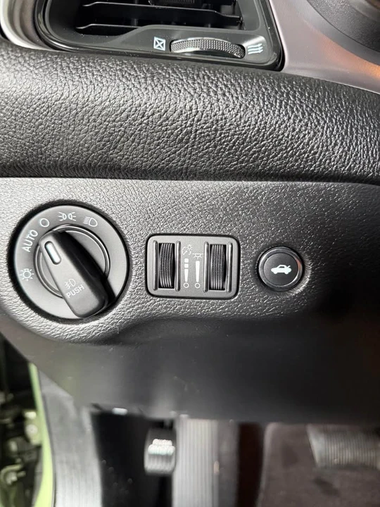 2022 Dodge Challenger 3rd Gen - Image 14 of 16