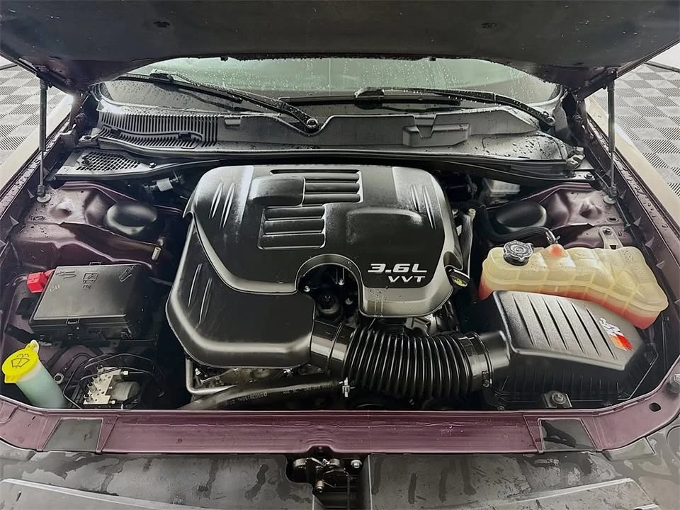 2022 Dodge Challenger 3rd Gen - Image 10 of 20