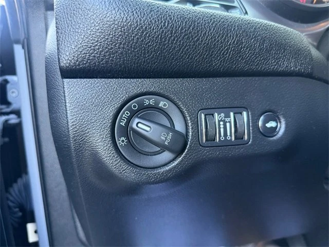 2022 Dodge Challenger 3rd Gen - Image 14 of 20