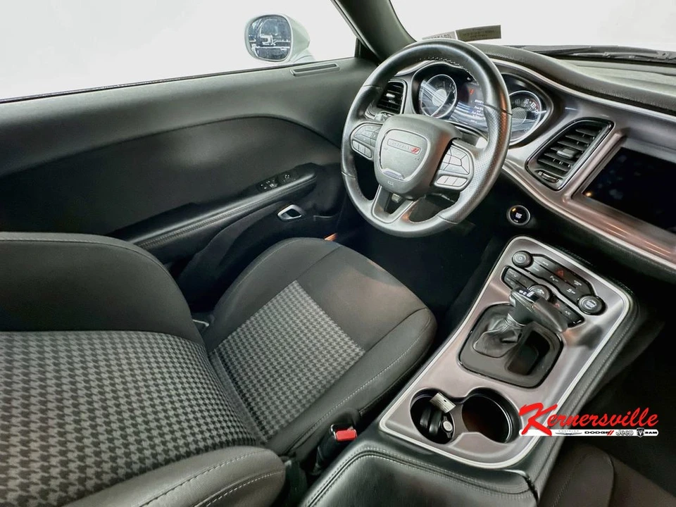 2022 Dodge Challenger 3rd Gen - Image 9 of 24