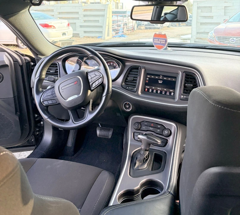 2022 Dodge Challenger 3rd Gen - Image 9 of 19