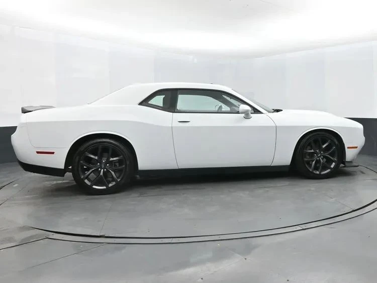 2022 Dodge Challenger 3rd Gen - Image 4 of 12
