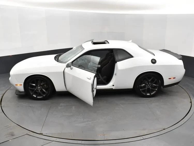 2022 Dodge Challenger 3rd Gen - Image 7 of 12