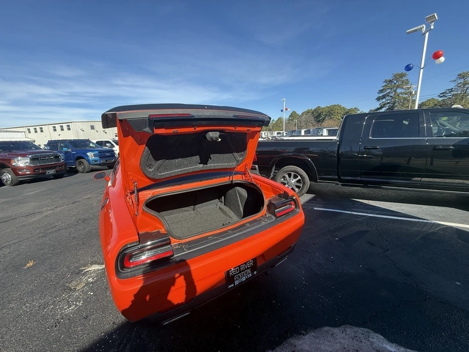 2022 Dodge Challenger 3rd Gen - Image 8 of 12