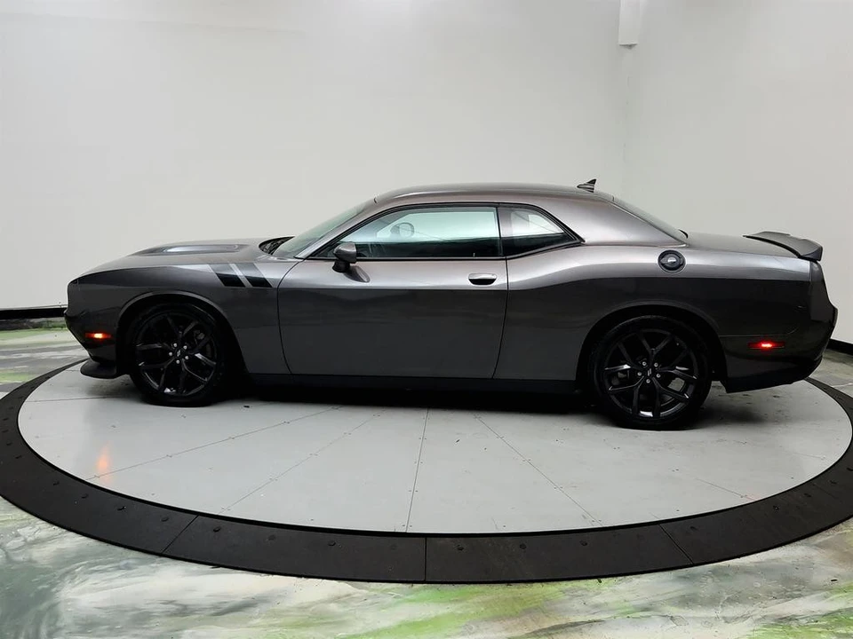 2022 Dodge Challenger 3rd Gen - Image 8 of 12