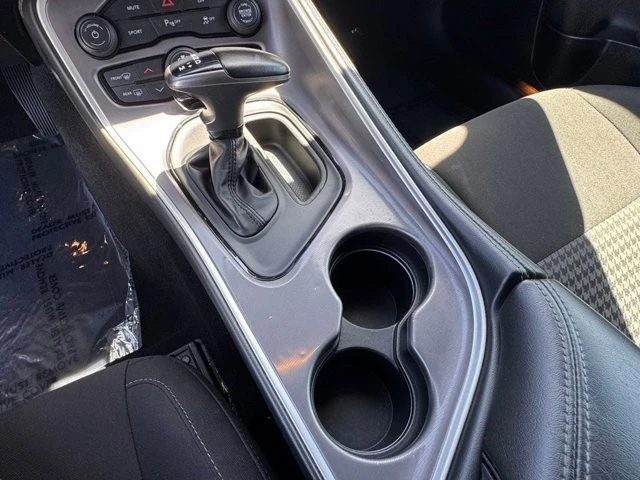 2022 Dodge Challenger 3rd Gen - Image 25 of 30