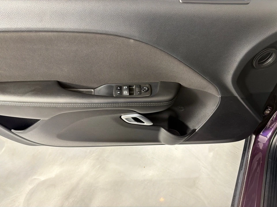 2022 Dodge Challenger 3rd Gen - Image 10 of 22