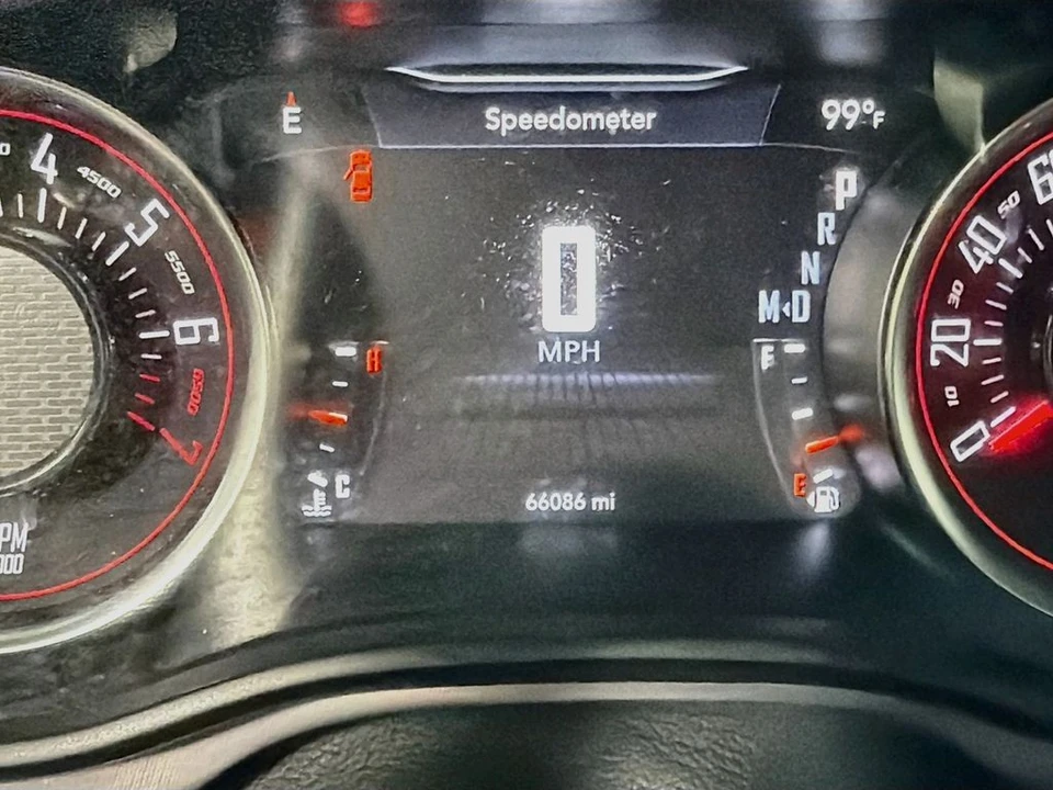 2022 Dodge Challenger 3rd Gen - Image 14 of 31
