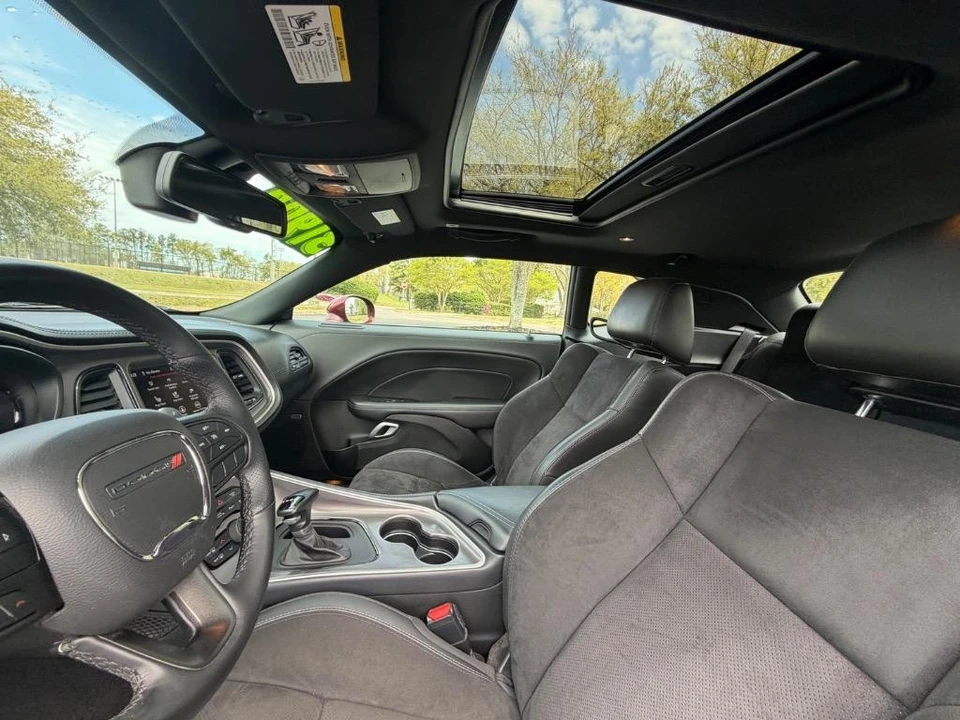 2022 Dodge Challenger 3rd Gen - Image 10 of 31