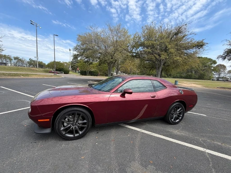 2022 Dodge Challenger 3rd Gen - Image 2 of 31