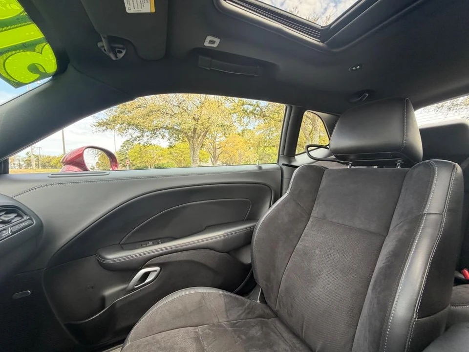 2022 Dodge Challenger 3rd Gen - Image 20 of 31