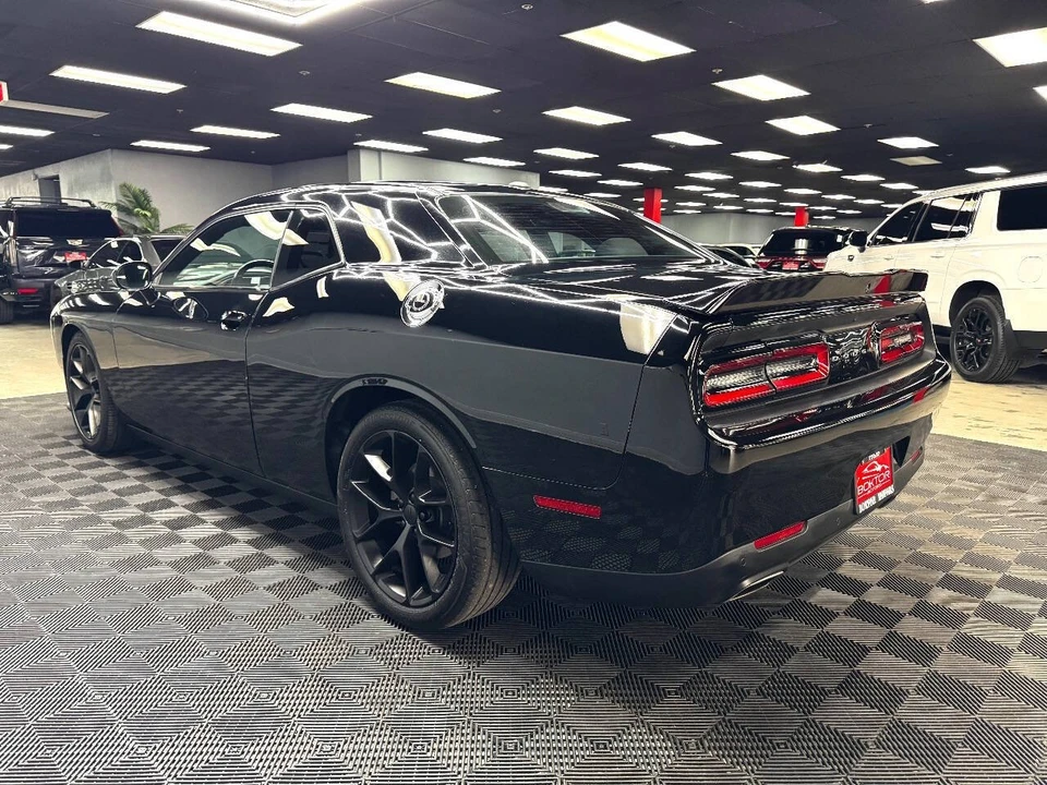 2022 Dodge Challenger 3rd Gen - Image 9 of 21
