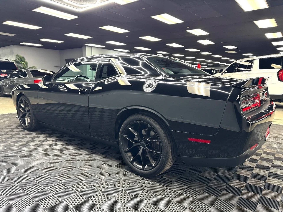 2022 Dodge Challenger 3rd Gen - Image 8 of 21