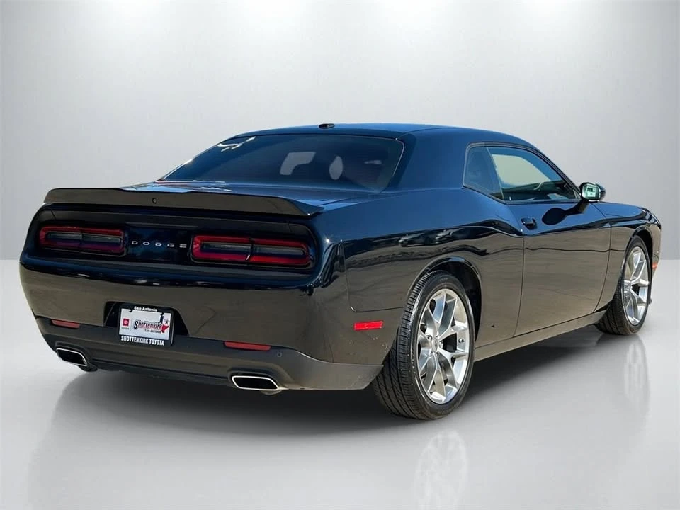 2022 Dodge Challenger 3rd Gen - Image 4 of 19